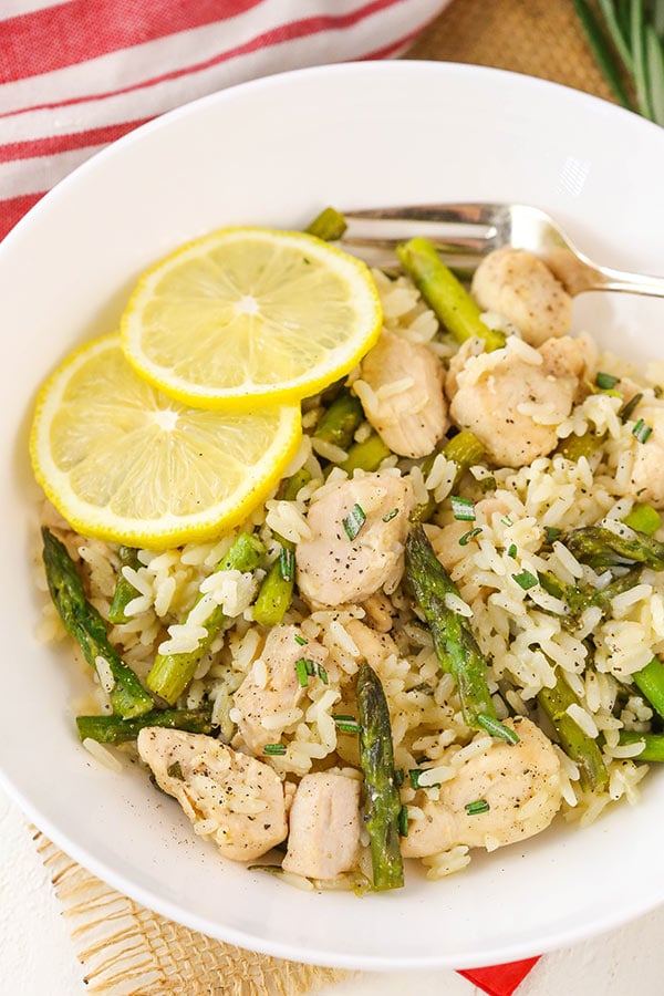 Lemon Rosemary Chicken and Rice garnished with lemon slices