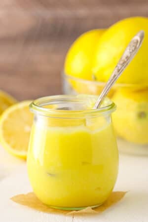 Easy Lemon Curd in jar