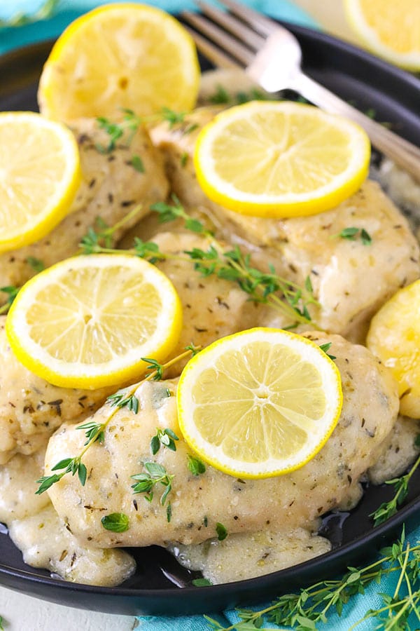 Creamy Lemon Butter Chicken with lemon slices