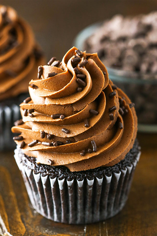 close up of Chocolate Buttercream Frosting on cupcake