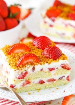 strawberry shortcake icebox cake slice