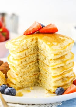 Best Homemade Pancakes Recipe | Old Fashioned Fluffy Pancakes