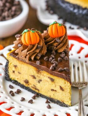 An Easy Pumpkin Cheesecake Recipe with Tons of Chocolate!