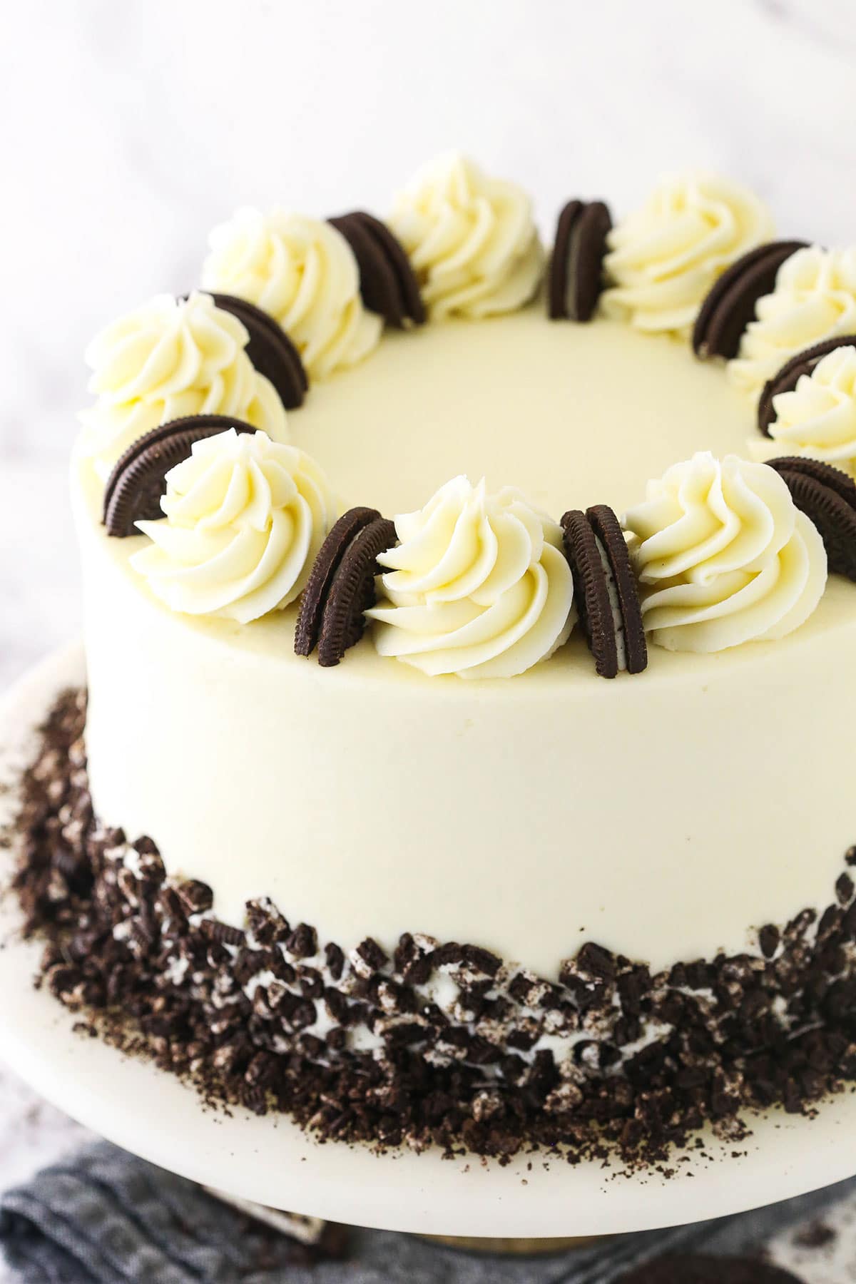 Cookies and cream layer cake recipe