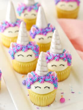 Decorated easy unicorn cupcakes.