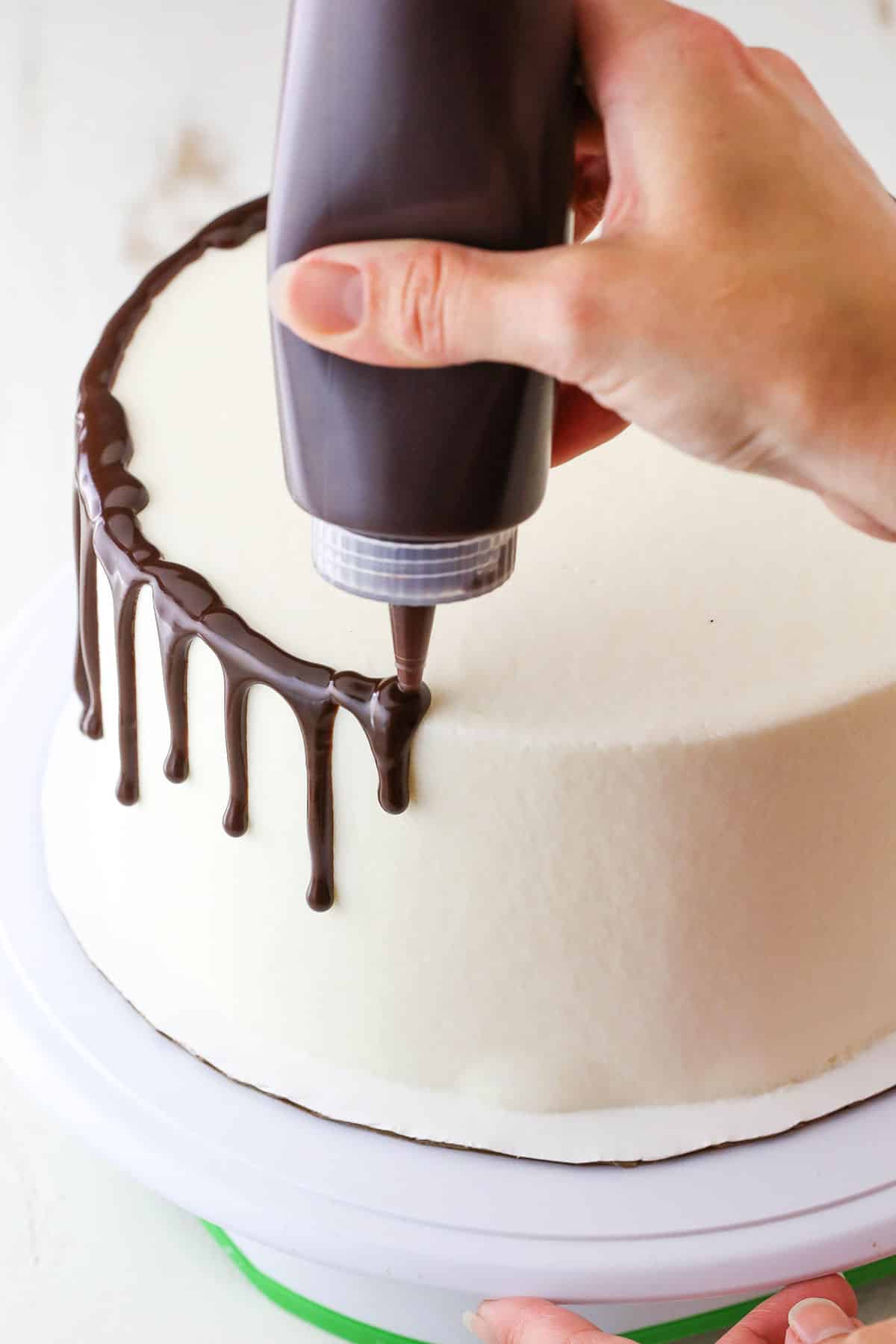 How To Make A Chocolate Drip Cake Easy Decorating Guide