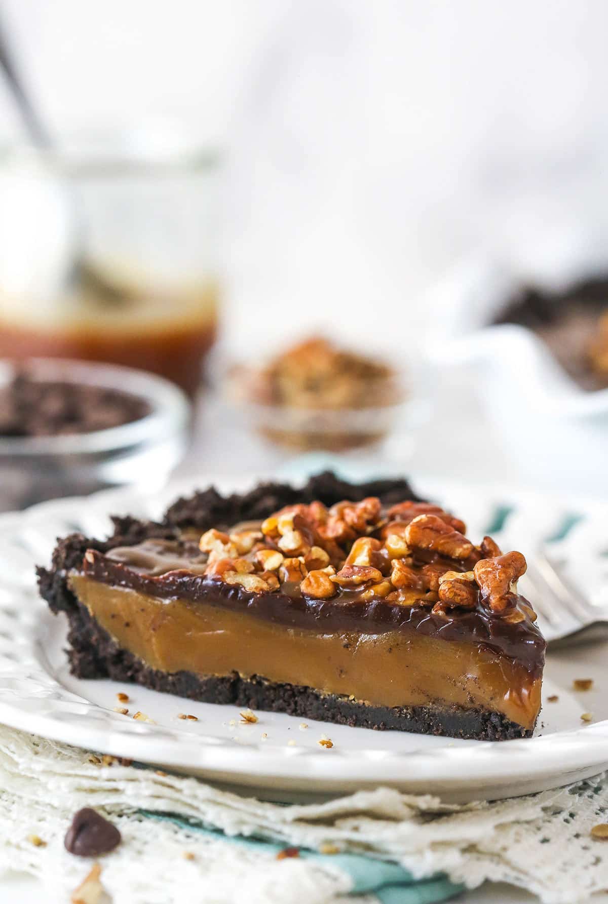 A slice of turtle pie on a plate.