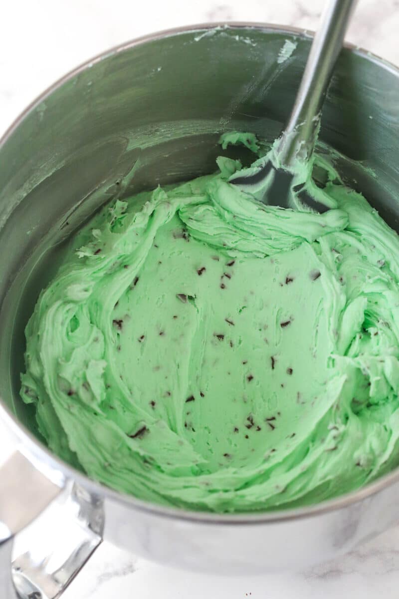 Mint chip frosting in a bowl.