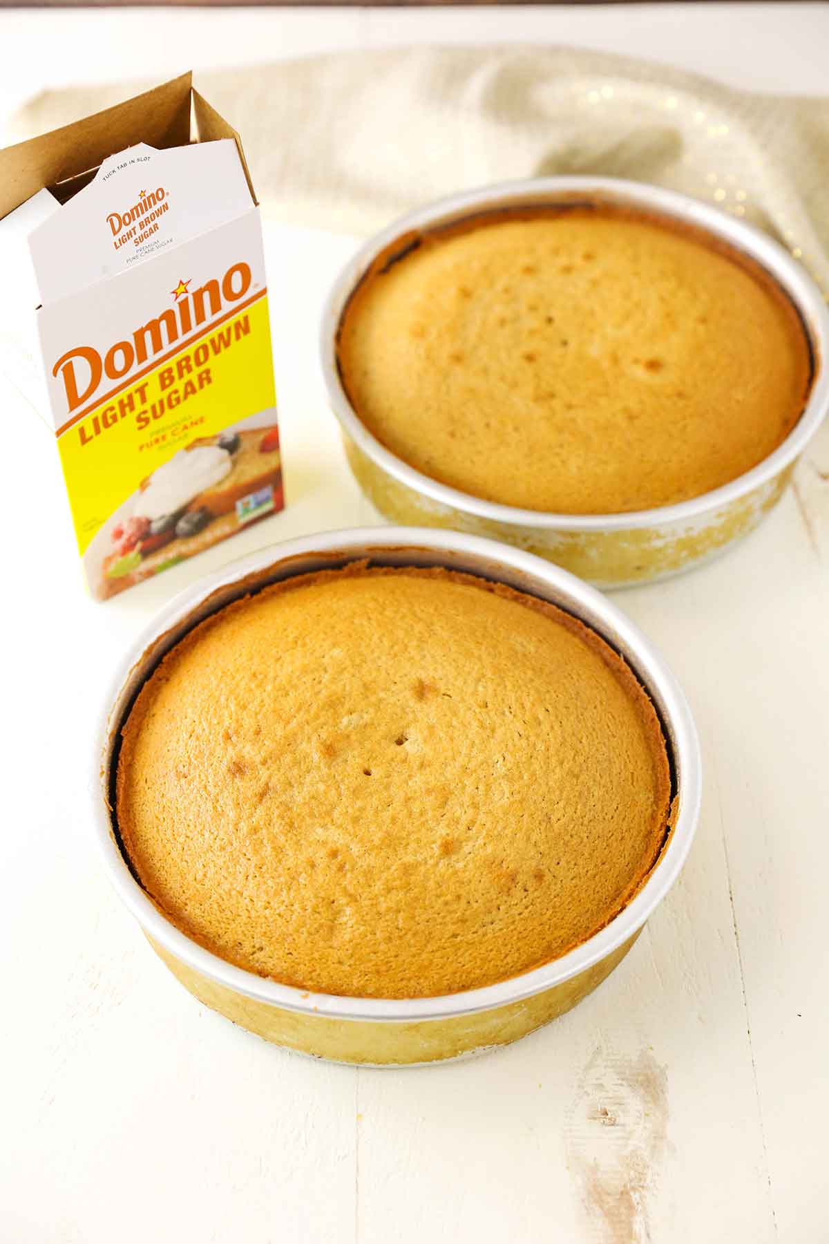 baked cakes in cake pan after baking