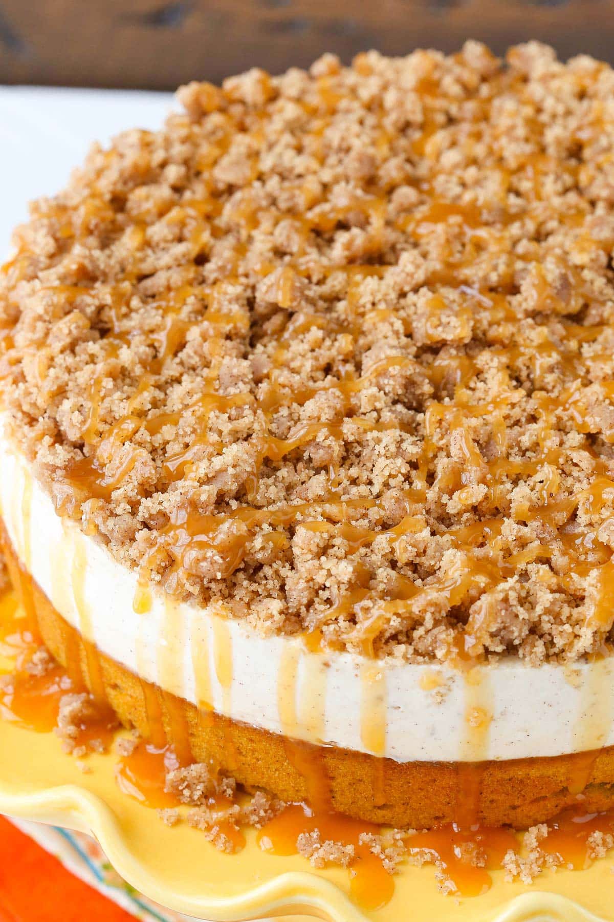 Top view of a caramel pumpkin spice blondie streusel cheesecake.