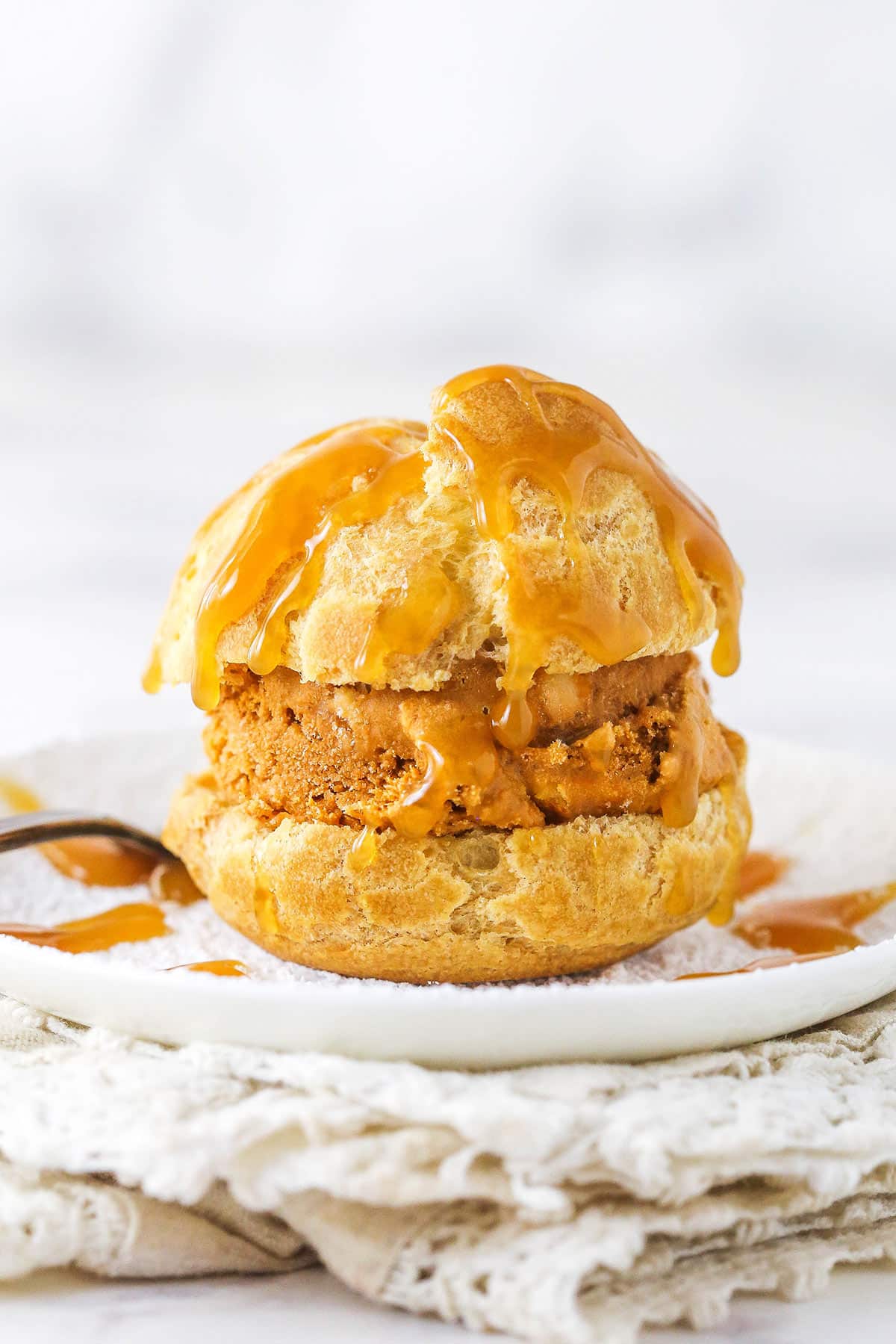 Turn 6 ingredients into the perfect choux pastry base for eclairs, cream puffs, and more with these expert tips. A pastry shells with ice cream